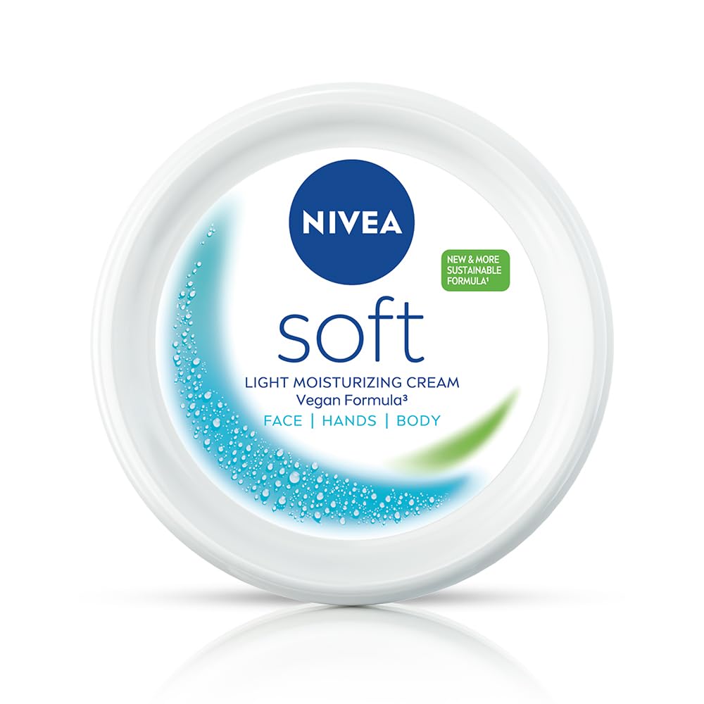 Nivea Soft Light Moisturizer, Instant Hydration with Vitamin E & Jojoba Oil, 300 ml