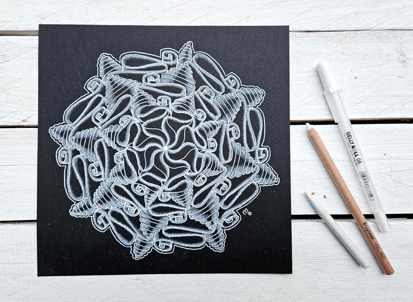 Sakura Royal Talens Gelly Roll Pen, White, Assorted Sizes, Fine/Medium/Bold -3 Pen Set, Pack of 2