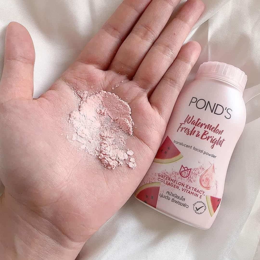 Pond's Watermelon Fresh & Bright Translucent Facial Powder, 50 gm, Rose