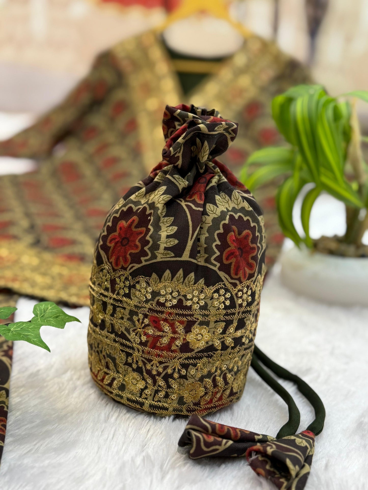 CO-ord Set With Full Embroidery Work